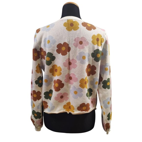 Arula Women's Square Neck Flower Cropped Sweater - Picture 3 of 6